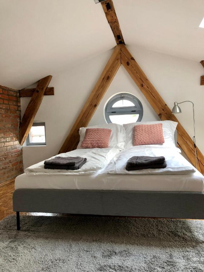 Apartamenty Stara Winiarnia Валч Экстерьер фото