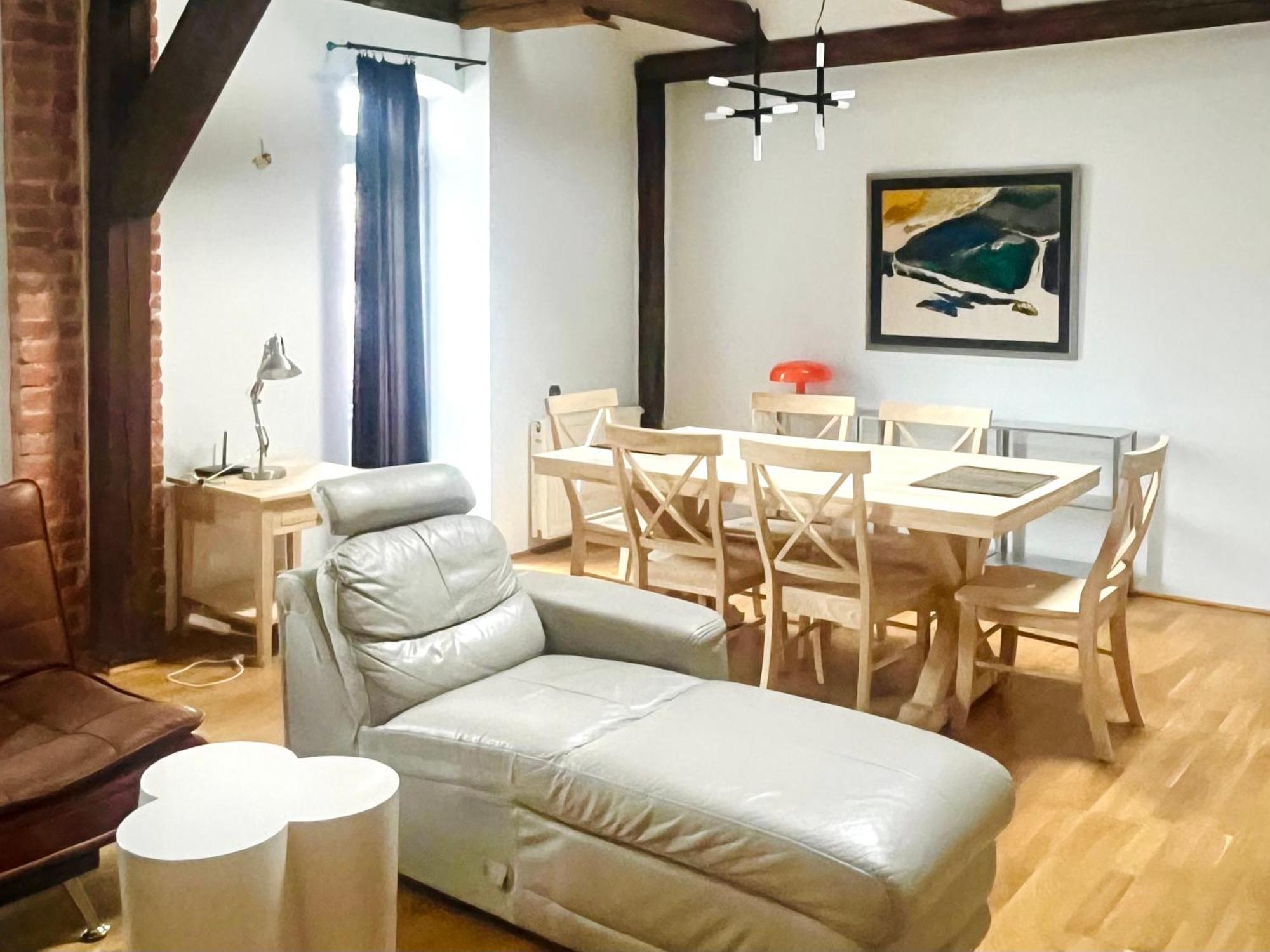 Apartamenty Stara Winiarnia Валч Экстерьер фото